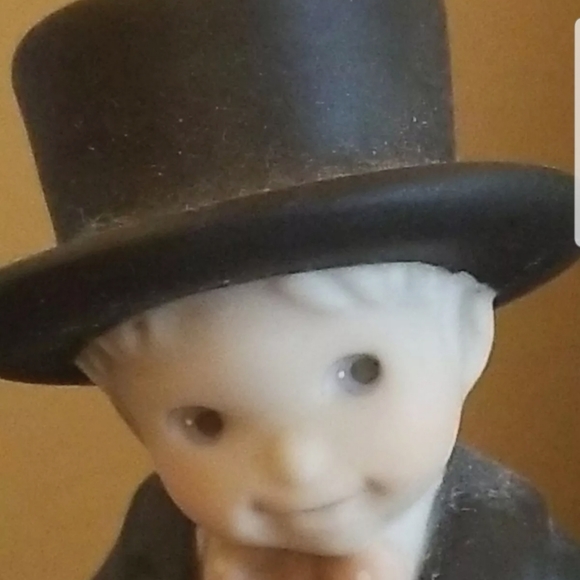 Pretty As A Picture One Of Lifes Sweetest Moments Enesco Figurine 472379 - Picture 3 of 12